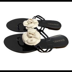 🖤Chanel Jelly Camellia Sandals🖤